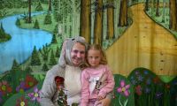 03.06.2025 r. Dzień Dziecka teatr rodzice dzieciom bajka Jaś i Małgosia 1