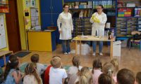 04.06.2025n r. Spotkanie z chemikiem eksperymenty 1