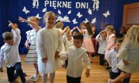 17.06.2025 r. Pożegnanie przedszskola przez Zajączki 1