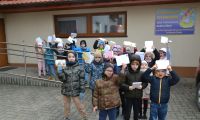11.04.2025 poczta Wielkanocne kartki wysyłamy Gr. Zaj 1
