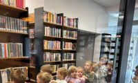 16.05.2025 r. Wyjście Gr. Niedźwiadków do Miejskiej Biblioteki 1