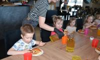 19 marca 2025 r. Niedźwiadki Warsztaty pizzy w sali zabaw w Restauracji Orkanova 1