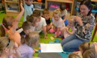 16.05.2024 r. Spotkanie edukacyjne z Panią z Biblioteki Miejskiej Zajaczki i Sarenki 1