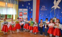 Szkoła do Hymnu